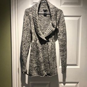 Aritzia Talula Mulberry Cardigan Wrap